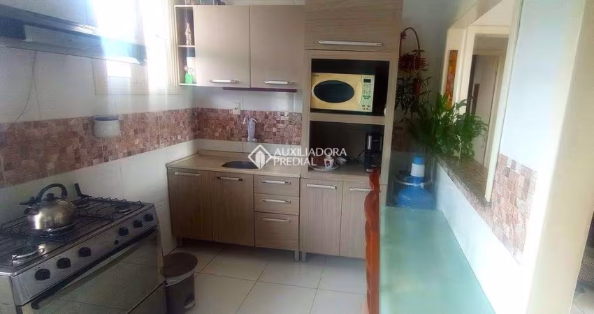 Apartamento com 2 quartos à venda na Rua Tuparaí, 182, Passo da Areia, Porto Alegre