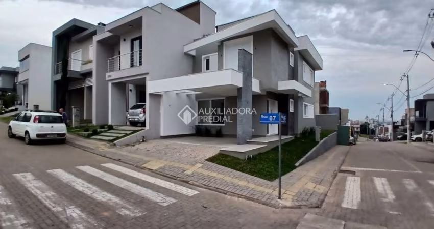 Casa em condomínio fechado com 3 quartos à venda na Rua Tancredo Neves, 990, Jansen, Gravataí