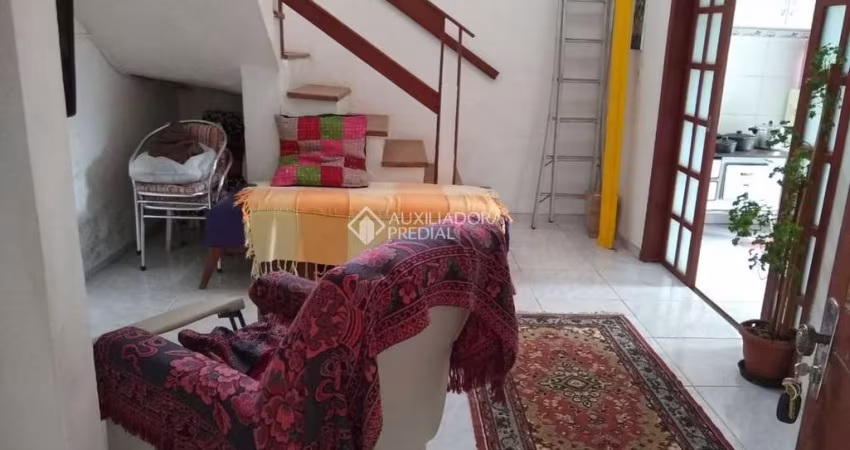 Casa com 3 quartos à venda na Rua Alberto Bins, 292, Aparecida, Alvorada