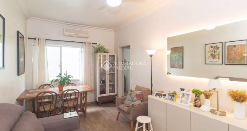 Apartamento com 2 quartos à venda na Rua Pelotas, 393, Floresta, Porto Alegre