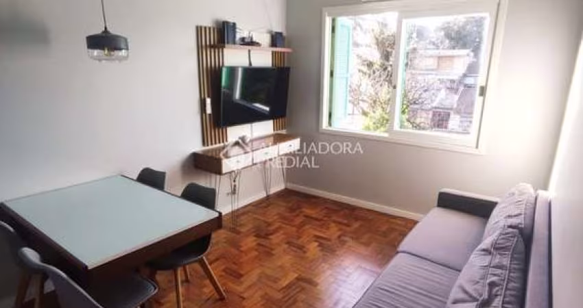 Apartamento com 3 quartos à venda na Beco Antônio Carvalho, 1684, Jardim Carvalho, Porto Alegre