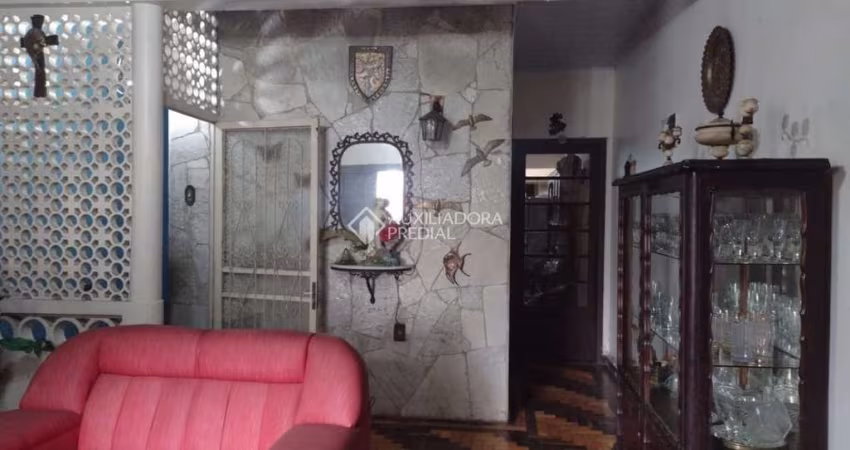 Casa com 4 quartos à venda na Rua Olavo Bilac, 562, Azenha, Porto Alegre