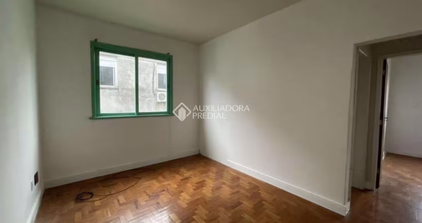 Apartamento com 2 quartos à venda na Avenida Nelson Pulgatti Moreira, 85, Cavalhada, Porto Alegre