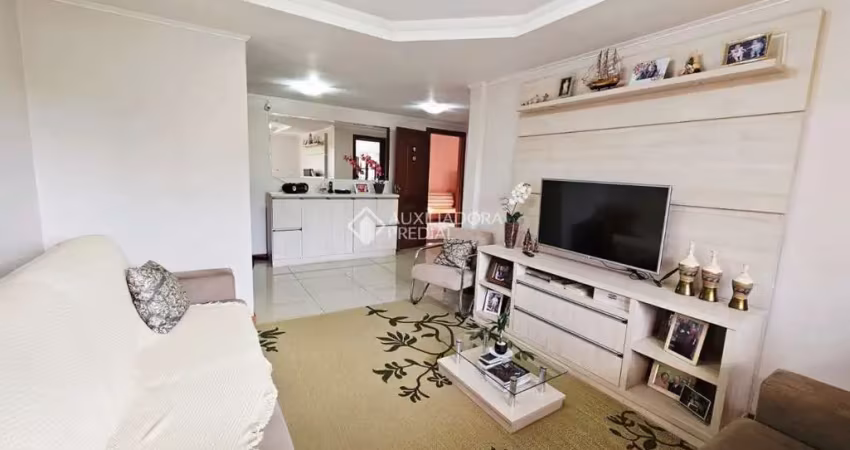 Casa com 3 quartos à venda na Rua Hermínio Leal de Albuquerque, 998, Parque Santa Fé, Porto Alegre