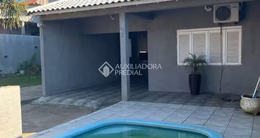 Casa com 3 quartos à venda na Rua Quarenta e Sete, 53, Jardim Algarve, Alvorada