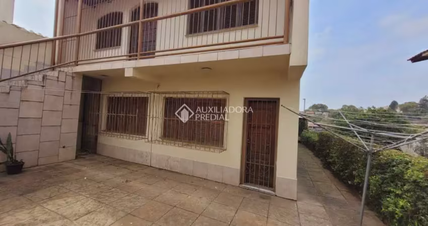 Casa com 4 quartos à venda na Rua Irene Capponi Santiago, 379, Cristo Redentor, Porto Alegre