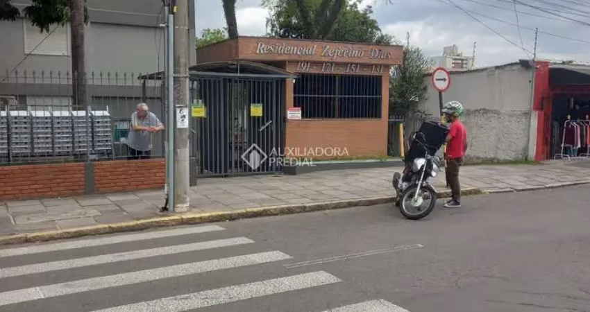 Apartamento com 2 quartos à venda na Rua Zeferino Dias, 131, Sarandi, Porto Alegre