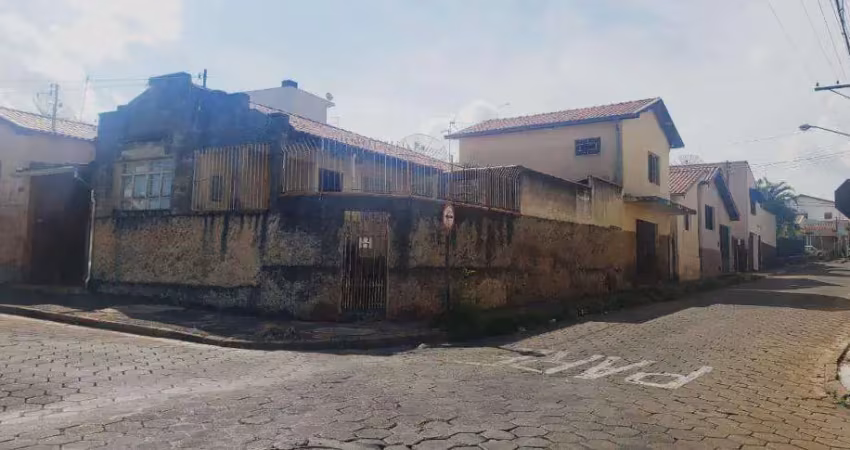 Descubra Seu Novo Lar no Coração da Capital da Música, Tatuí - Casa Central por Apenas R$ 400.000