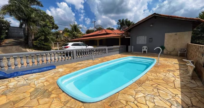 Chácara com 4 dormitórios à venda, 260m² por R$ 960.000 - Jardim São Paulo - Boituva/SP