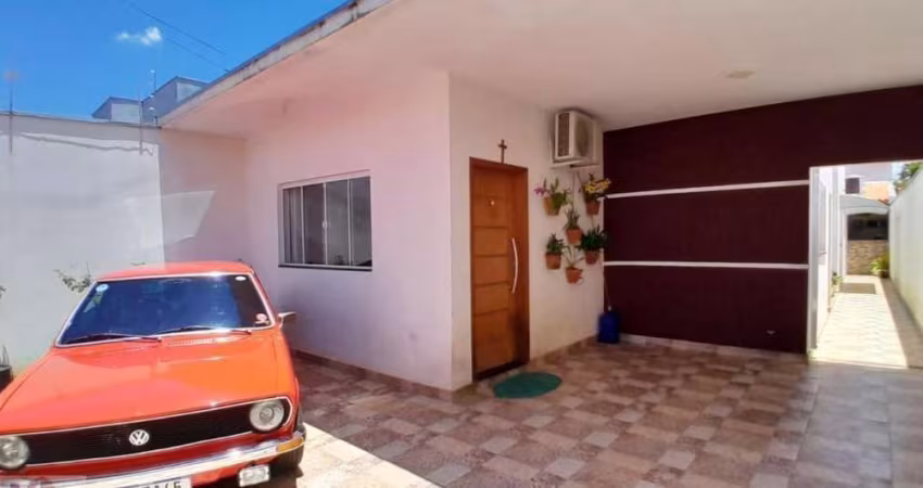 Casa com 3 dormitórios à venda, 132,90m² por R$ 636.000 - Vila dos Ipês - Boituva/SP