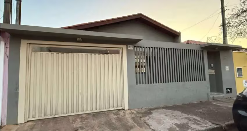 Casa moderna com 3 quartos, área gourmet e garagem para 5 carros no jardim palmira – tatuí/sp