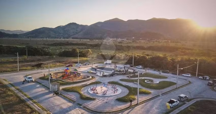 Terreno em condomínio fechado à venda na SC 434, 60, Campo D'una, Imbituba