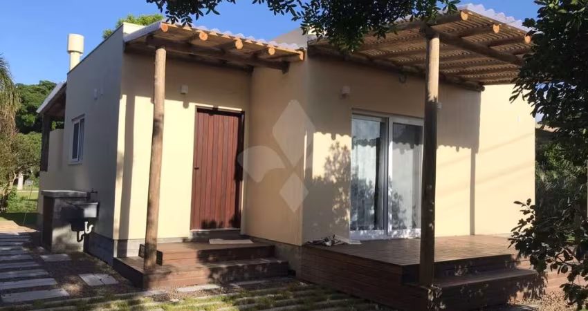 Casa em condomínio fechado com 2 quartos à venda na dos Camarões, 11, Capão, Garopaba