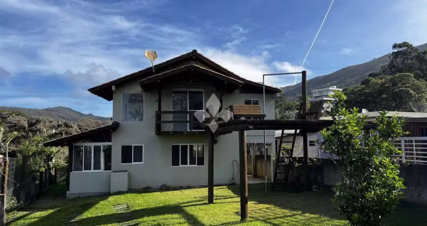 Casa em condomínio fechado com 3 quartos à venda na Adilio Inácio de Abreu, 295, Macacu, Garopaba