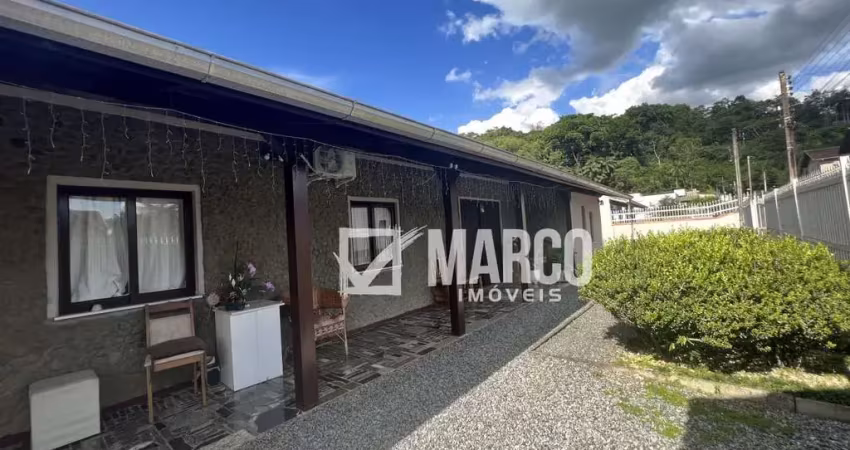 Casa com 3 quartos à venda no Centro, Pomerode 