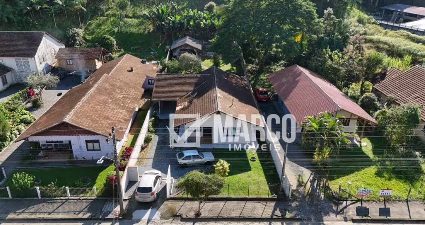 Casa com 3 quartos à venda no Centro, Pomerode 