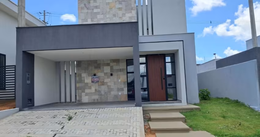 Casa Duplex de Alto Padrão no Condomínio Fechado Ecoville 1 - Parque das Nações