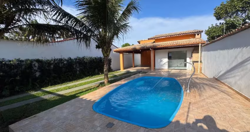 Casa para venda, itanhaém / sp- lado praia, com piscina e churrasqueira