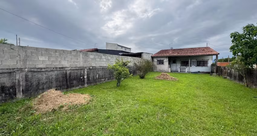 Casa para venda, bairro jamaica/ itanhaém / sp- lado praia, com 2 dormitórios , aceita entrada e parcelas