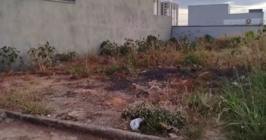 Terreno a Venda no Life I
