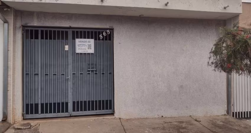 Casa com 2 Quartos e Suíte no Salto de São José