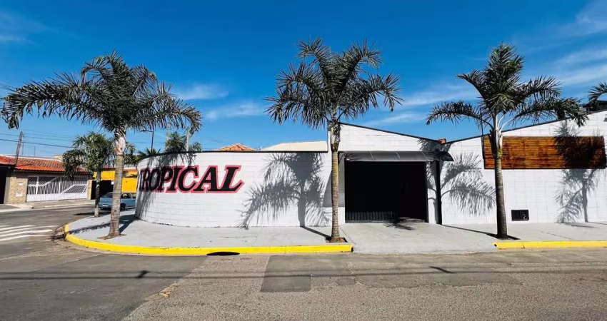 Galpão Comercial com Piscina no Novo São Pedro