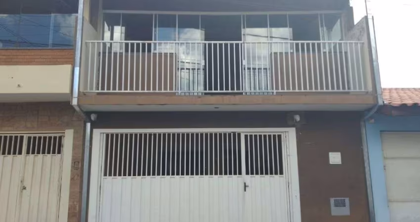 Casa com 3 Quartos no Bairro São Pedro e São Paulo, Salto/SP
