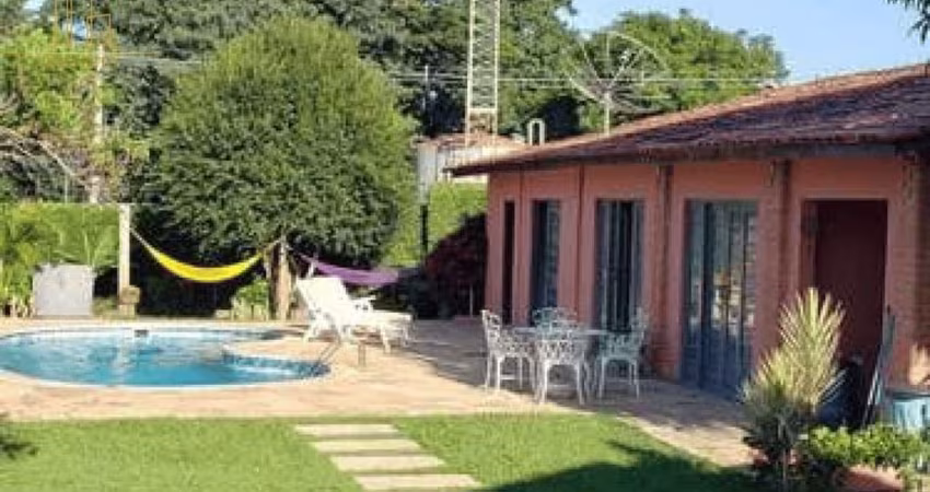 Chácara à venda no Condomínio Fechado Village Haras São Luiz com 3 quartos