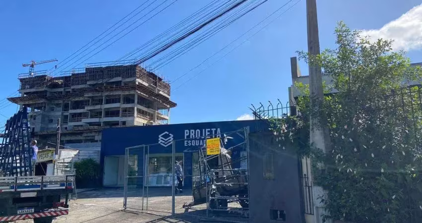 Casa à venda na Praca Expedicionarios, 57, Sumaré, Caraguatatuba
