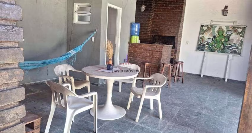 Casa à Venda - 04 dorm - 250m² - Praia das Palmeiras- Caraguatatuba/SP