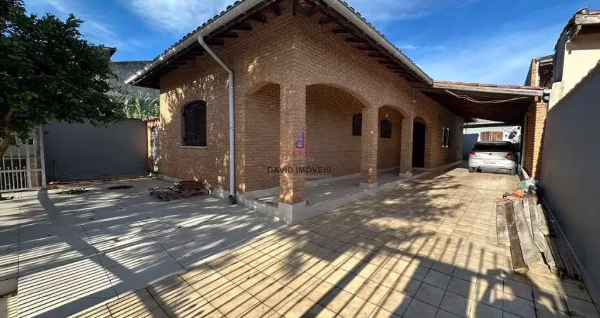 Casa com 3 quartos à venda na Avenida Guaporé, 199, Indaiá, Caraguatatuba