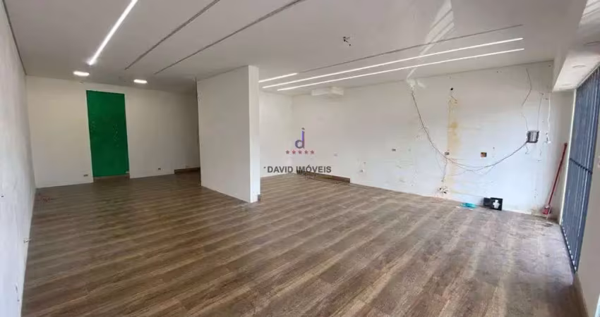 Sala com 70 metros, banheiro, frente pista no indaiá, frente avenida.