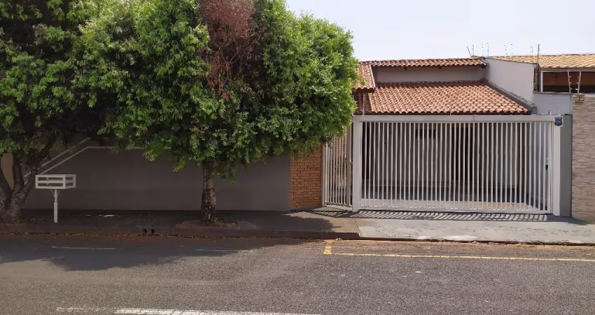 Casa residencial no Jardim São Marco, Zona Sul de Rio Preto, atrás da Leroy Merlyn, próximo ao Carrefour, ao Muffato Max e perto da Rodovia Washington Luiz.