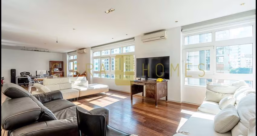 Apartamento à venda, com 240 m², 3 suítes, 2 vagas, no melhor de Cerqueira César
