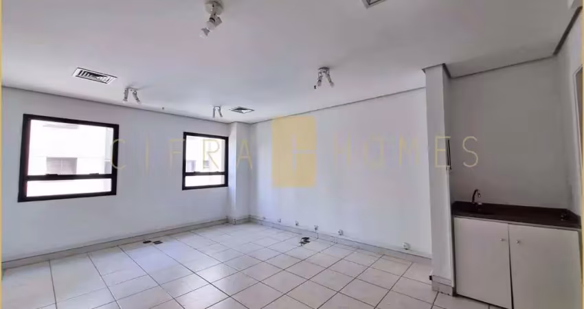 Conjunto comercial para locação,com 33m² e uma vaga,em localização privilegiada.