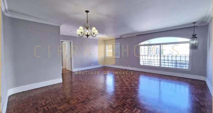 Excelente apartamento iluminado em andar alto com suíte, cozinha planejada e área de serviço
