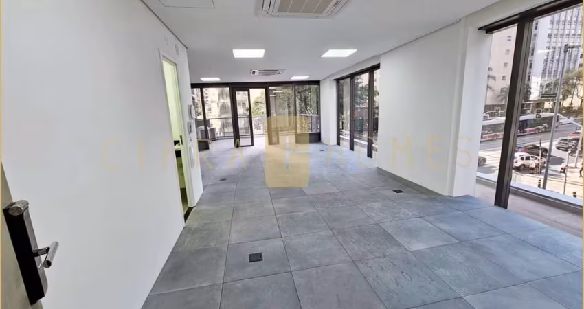 Conjunto Comercial Moderno com Terraço Amplo, Forro Acústico e 1 Vaga em Localização Nobre