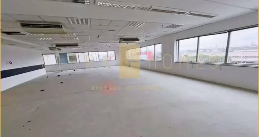 Amplo conjunto comercial para locação com 6 vagas e excelente localização na região do campo belo