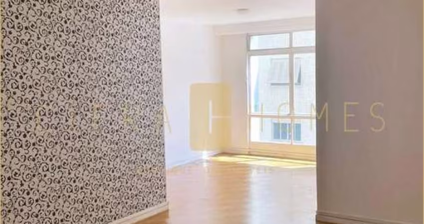 Apartamento disponível para locação com 3 dormitórios, sala ampla e 2 vagas em excelente localizaçã