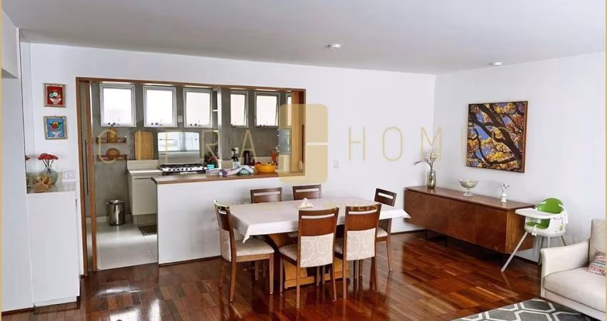 Apartamento iluminado com 3 dormitórios, ar-condicionado e perto do Parque Ibirapuera.
