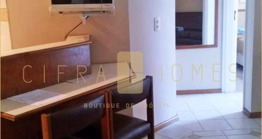 Studio Mobiliado com Sacada, TV a Cabo e Internet em Condomínio com Lazer Completo