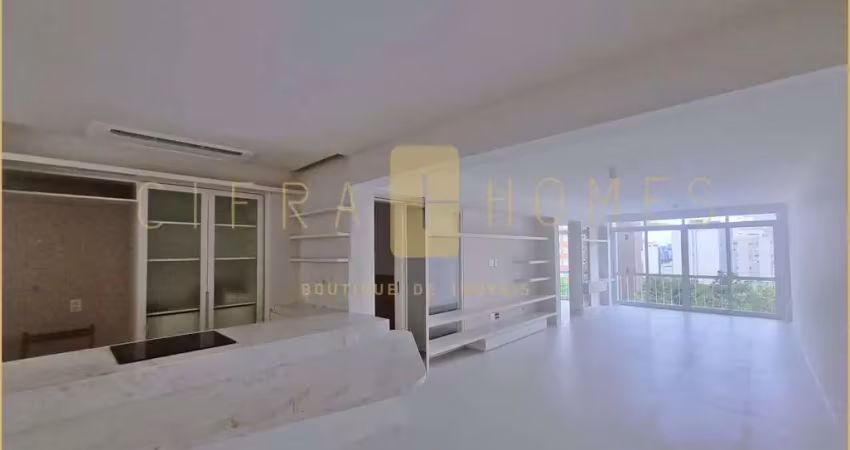 Apartamento reformado com 2 suítes, closet e design sofisticado nos Jardins
