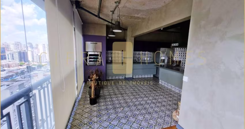 Apartamento único com 3 dorms, varanda gourmet, escritório, lazer e 2 vagas no Itaim.