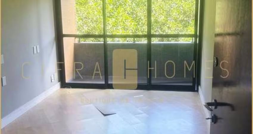 Apartamento à venda, com 2 dormitórios com suíte, sacada e lazer completo próximo à Paulista