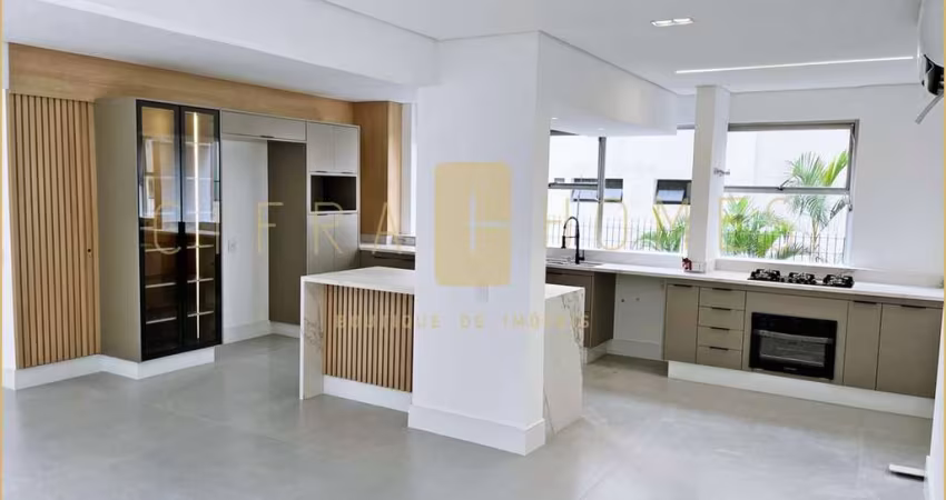 Apartamento Reformado com 3 Dormitórios e Design Moderno, a poucos Minutos do Ibirapuera