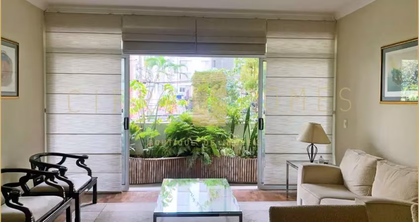 Apartamento à venda no no primeiro andar, com ventilação excepcional, 01 suíte, janelas anti ruido
