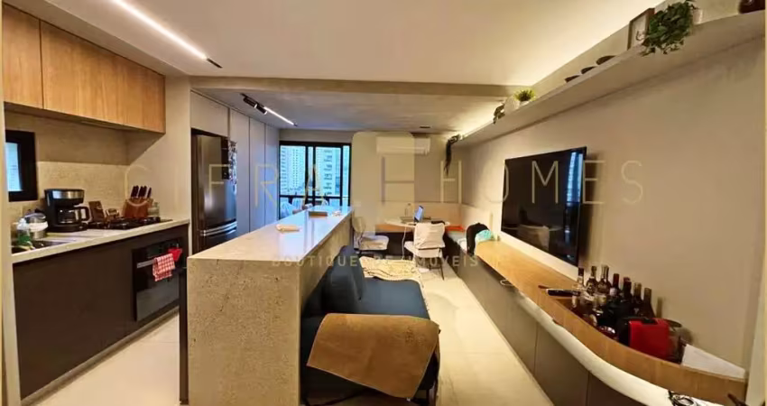 Apartamento à venda, duplex, reformado, com 60 m², 2 quartos, 1 vaga, em moema