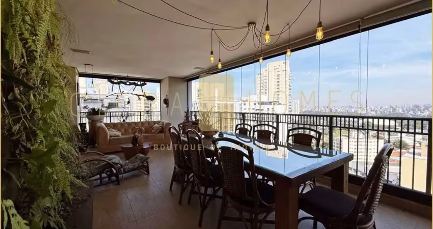 Apartamento amplo, à venda, com 310m², 4 suítes, varanda gourmet e 5 vagas, em edifício com lazer c