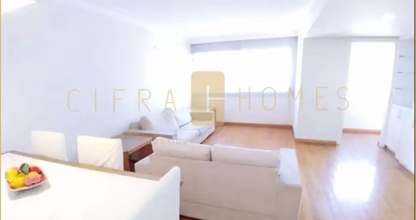 Apartamento reformado com 84 m², suíte com home office, ar-condicionado e vaga, em edifício com laz