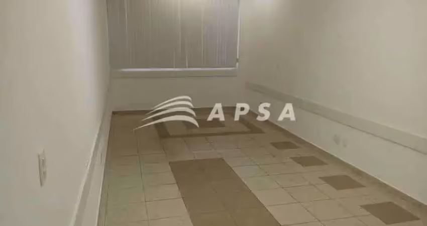 Sala comercial à venda na Avenida Pastor Martin Luther King Jr, Del Castilho, Rio de Janeiro
